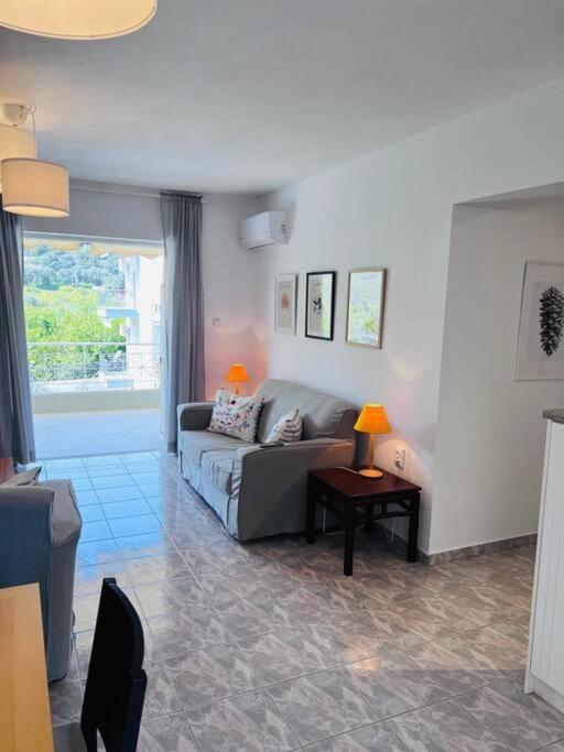 Akrata Apartment *